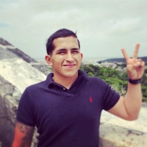 Meet your Posher, Cesar